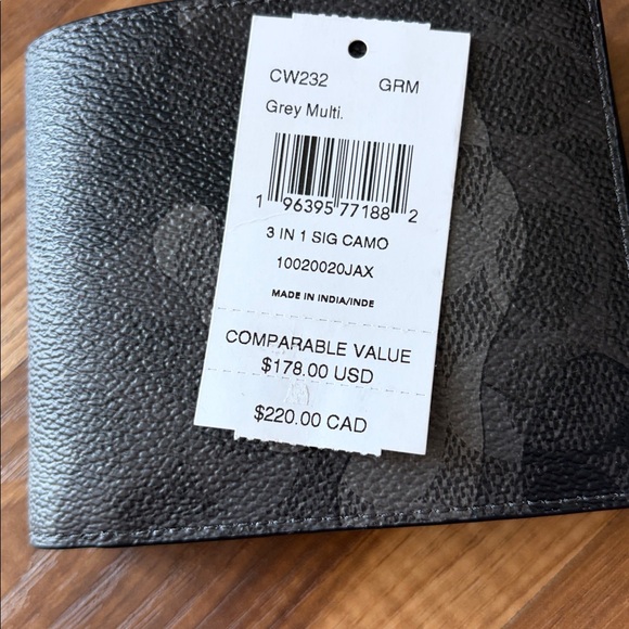 Coach Black & Gray camo 3-1 wallet - Picture 9 of 9